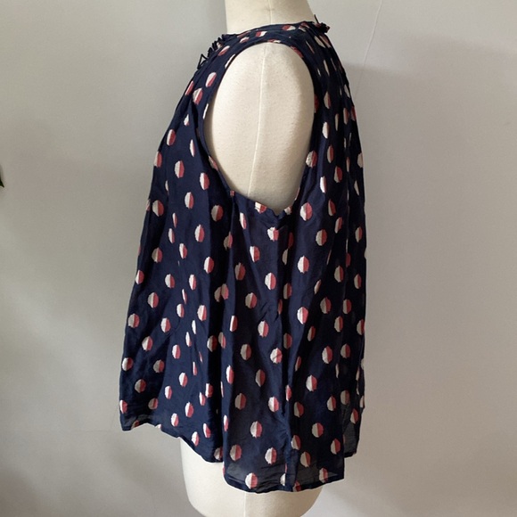 Madewell Bellshift Ikat Dot Sleeveless Blouse - Picture 6 of 10